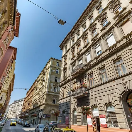 Daire Downtown Luxury *